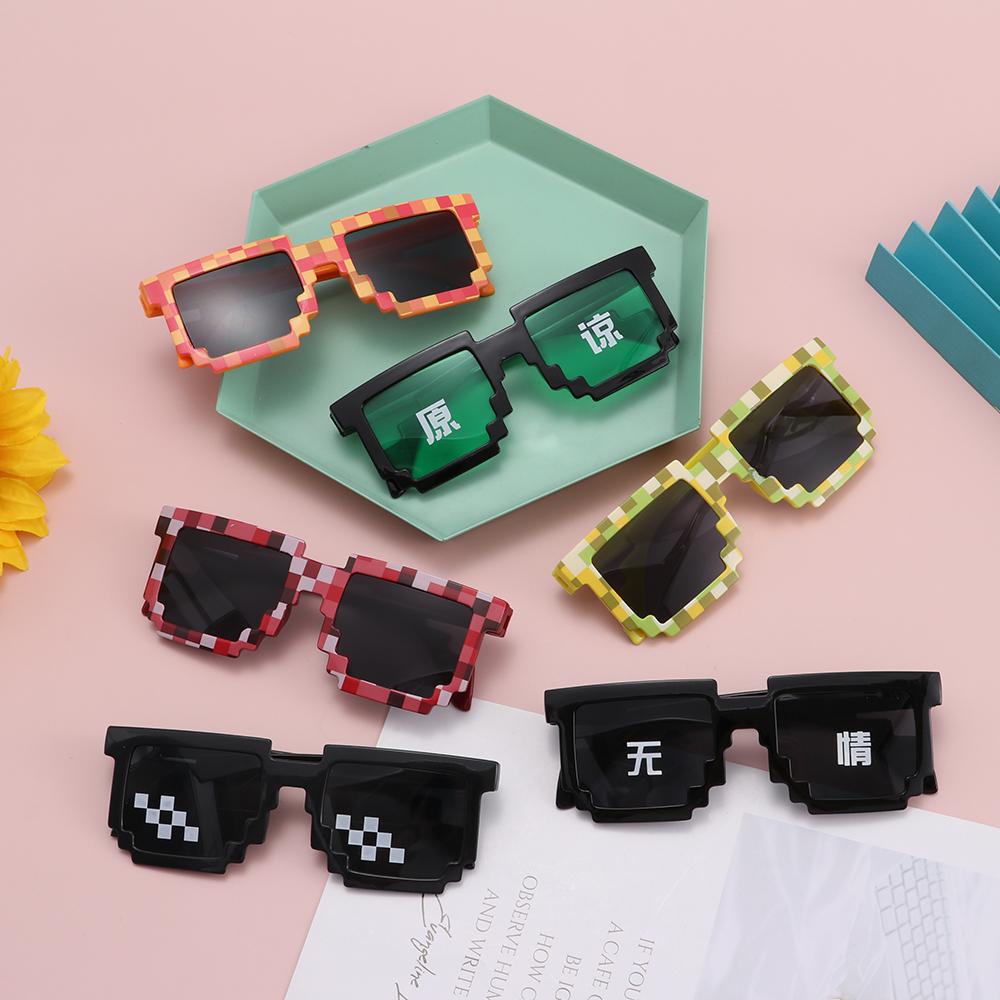 Funny Pixelated Mosaic Glasses - Gaming Glasses Uv recensione e prezzo