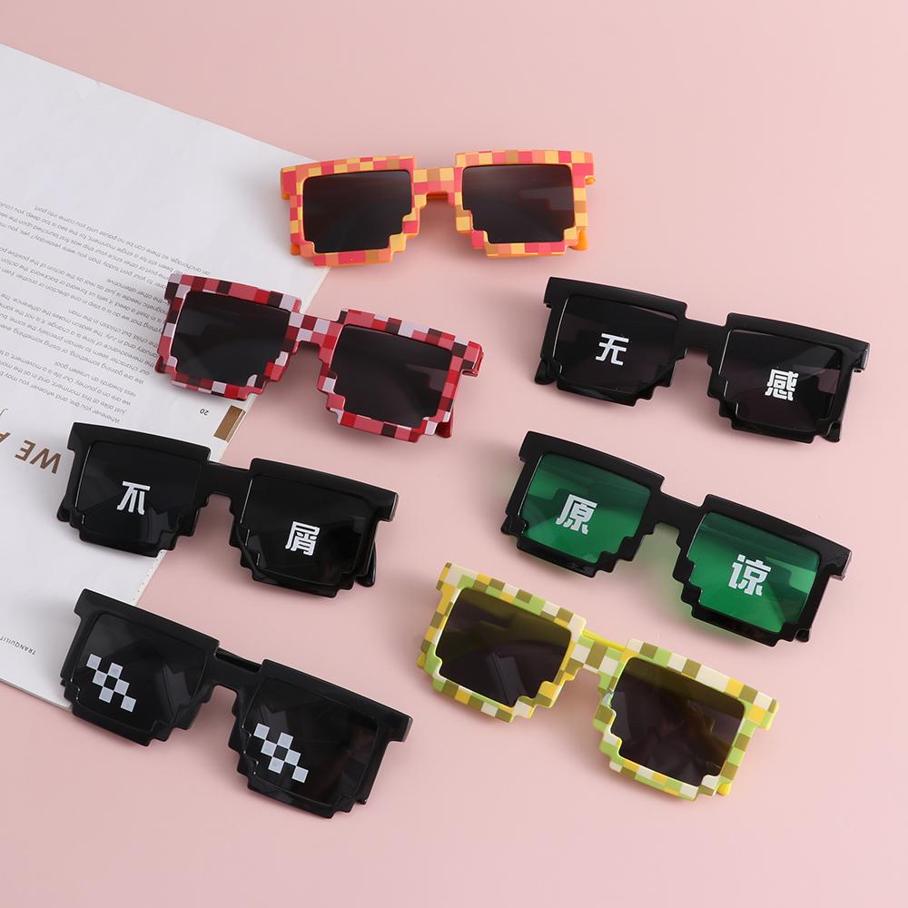 Funny Pixelated Mosaic Glasses - Gaming Glasses Uv recensione e prezzo